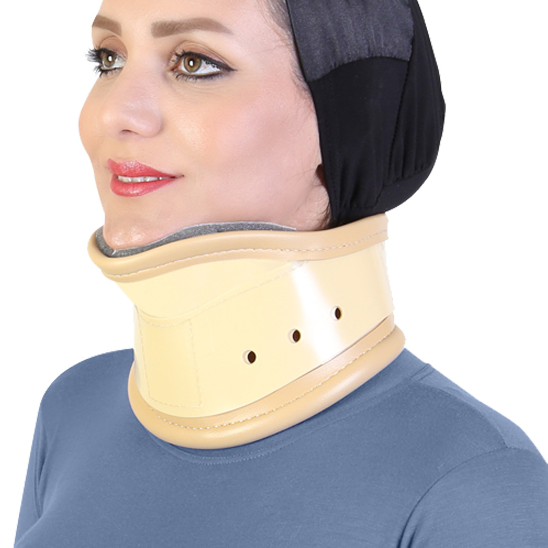  گردن بند طبی سخت چانه دار طب و صنعت